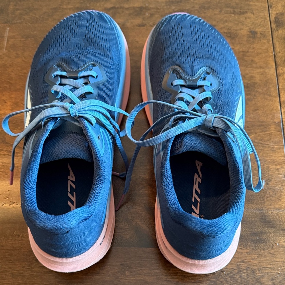 Alta Women’s Torin 8 Road running shoe